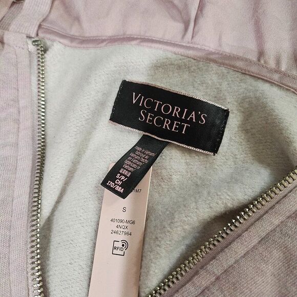 NWT Victoria's Secret Baby Pink Fleece Satin Jacket Small - Picture 9 of 9